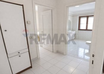 Hall / corridoio - Quadrilocale Oristano - foto 23