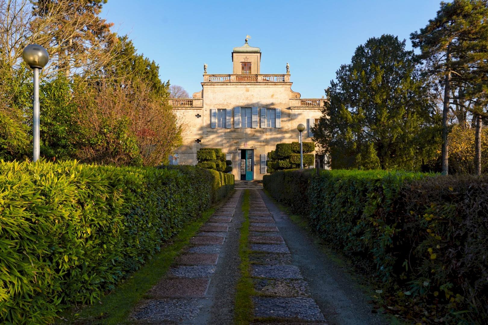 Casa all\'aperto - Villa Via Della Repubblica
 
64, Reggio nell'Emilia - foto 1
