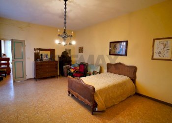 Camera / camera da letto - Villa Via Della Repubblica
 
64, Reggio nell'Emilia - foto 49