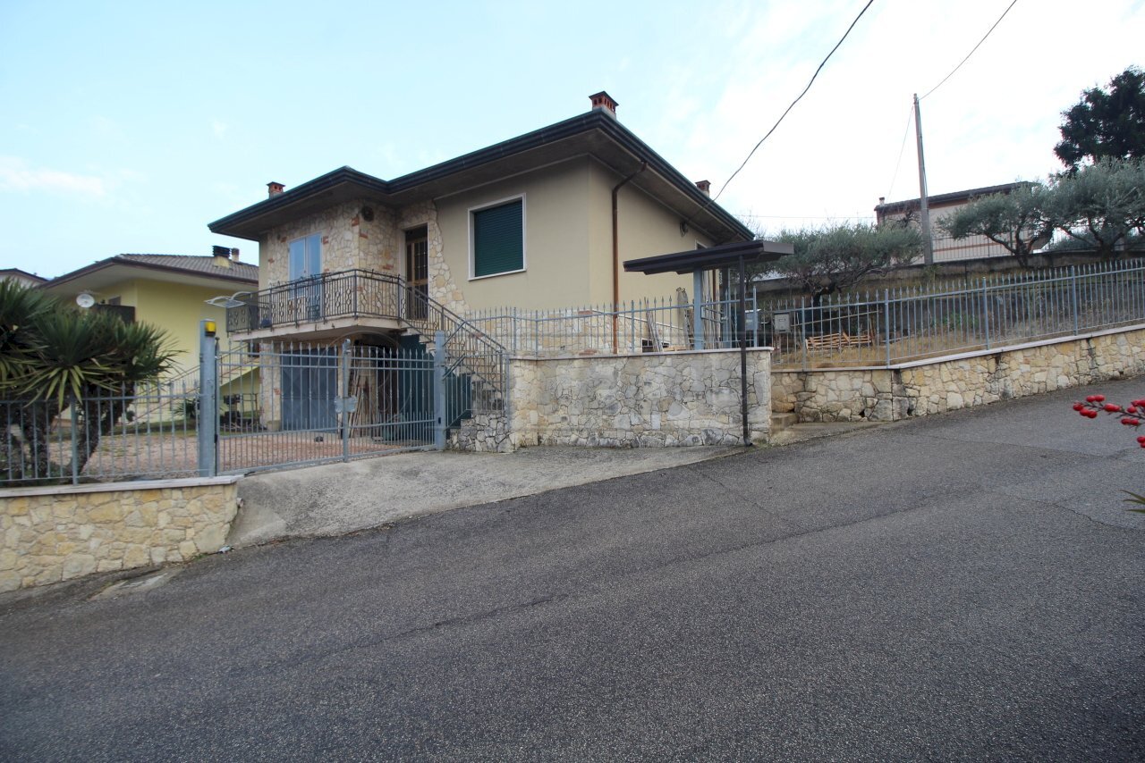 esterno - Villa a Schiera San Giovanni Ilarione - foto 2