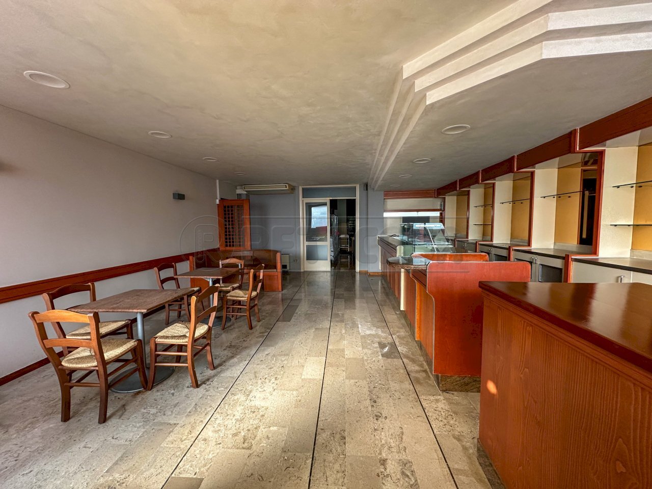 SALA BAR - Locale Commerciale Via Vittorio Emanuele III 27, Talmassons - foto 3