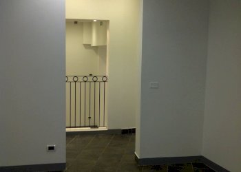 Bologna-20110404-00147.jpg - Commercial Premises Via Petroni 1/B, Bologna (neighborhood Centro Storico) - photo 8