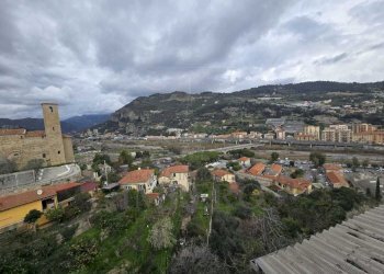 vista - Trilocale Via Piemonte 16, Ventimiglia - foto 1