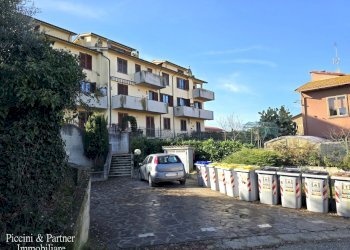 02.jpg - Quadrilocale Via Campania, Castiglione del Lago - foto 2