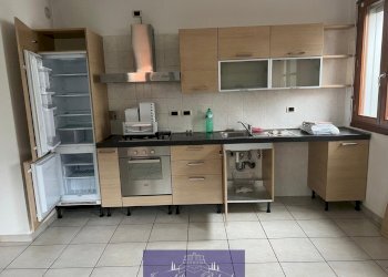 PHOTO-2026-01-19-11-24-430.jpg - Four-room apartment Via Forlanini, Firenze (neighborhood Santa Maria Novella) - photo 5