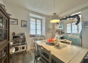 0b321528-d220-4a24-8ed4-657d01908cd1.jpg - Quadrilocale Sarzana - foto 7