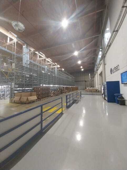 ampi spazi fra colonne.jpg - Not Food via Martin Luther King 1/23, Rolo - photo 3