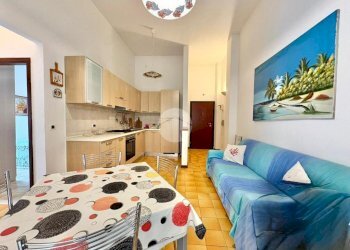 Three-room apartment Viale Antonio Canova, Cesenatico - photo 3