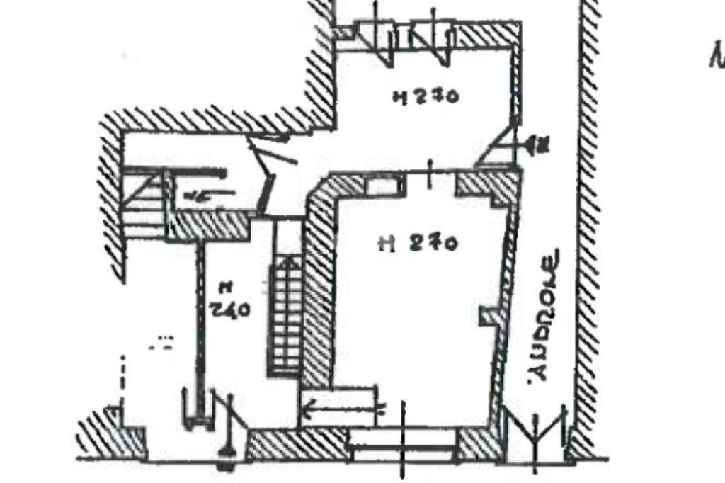 Three-room apartment Via G. H. Valenzasca, Borgomanero - floor plans 1