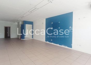 Commercial Premises Capannori - photo 3