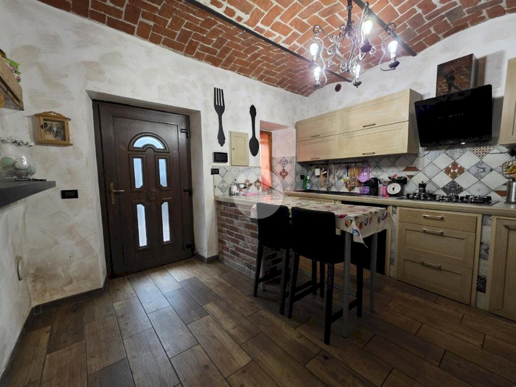 Casa semi indipendente Strada Comunale di Bertolla, Torino (zona Bertolla) - foto 2