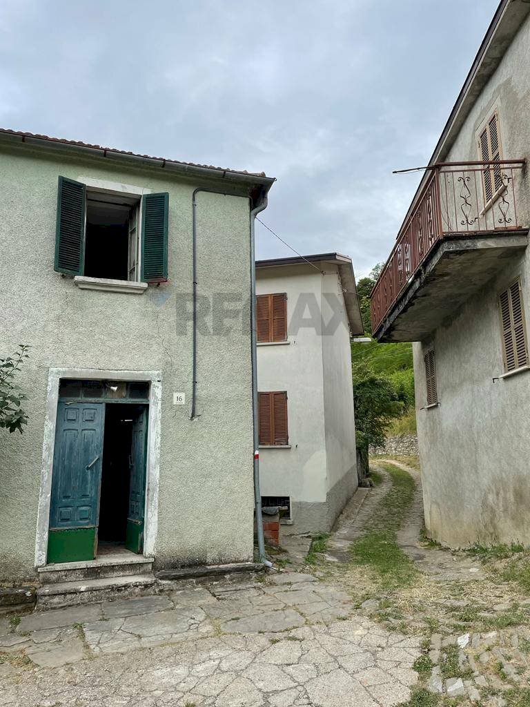 Rustic Isola, 16 
 Caffaraccia, Borgo Val di Taro - photo 1