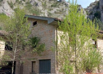 Foto 3 - Villa via Flaminia
 
54, Acqualagna - foto 3