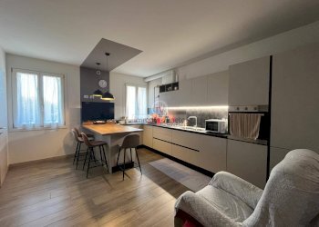 Foto 1 - Villa a Schiera VIA FORNACE, Villaga - foto 1