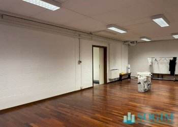 Foto 10 - Magazzino via tintoretto
 
10, Cologno Monzese - foto 10