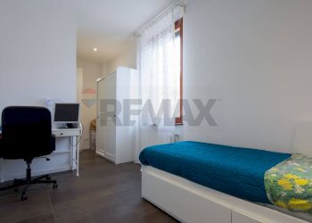 Camera / camera da letto - Quadrilocale Via Luigi Cadorna
 
11, Vimodrone - foto 7