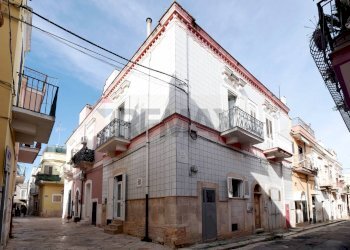 Edificio all\'aperto - Casa indipendente Via Savonarola
 
22, Grumo Appula - foto 1