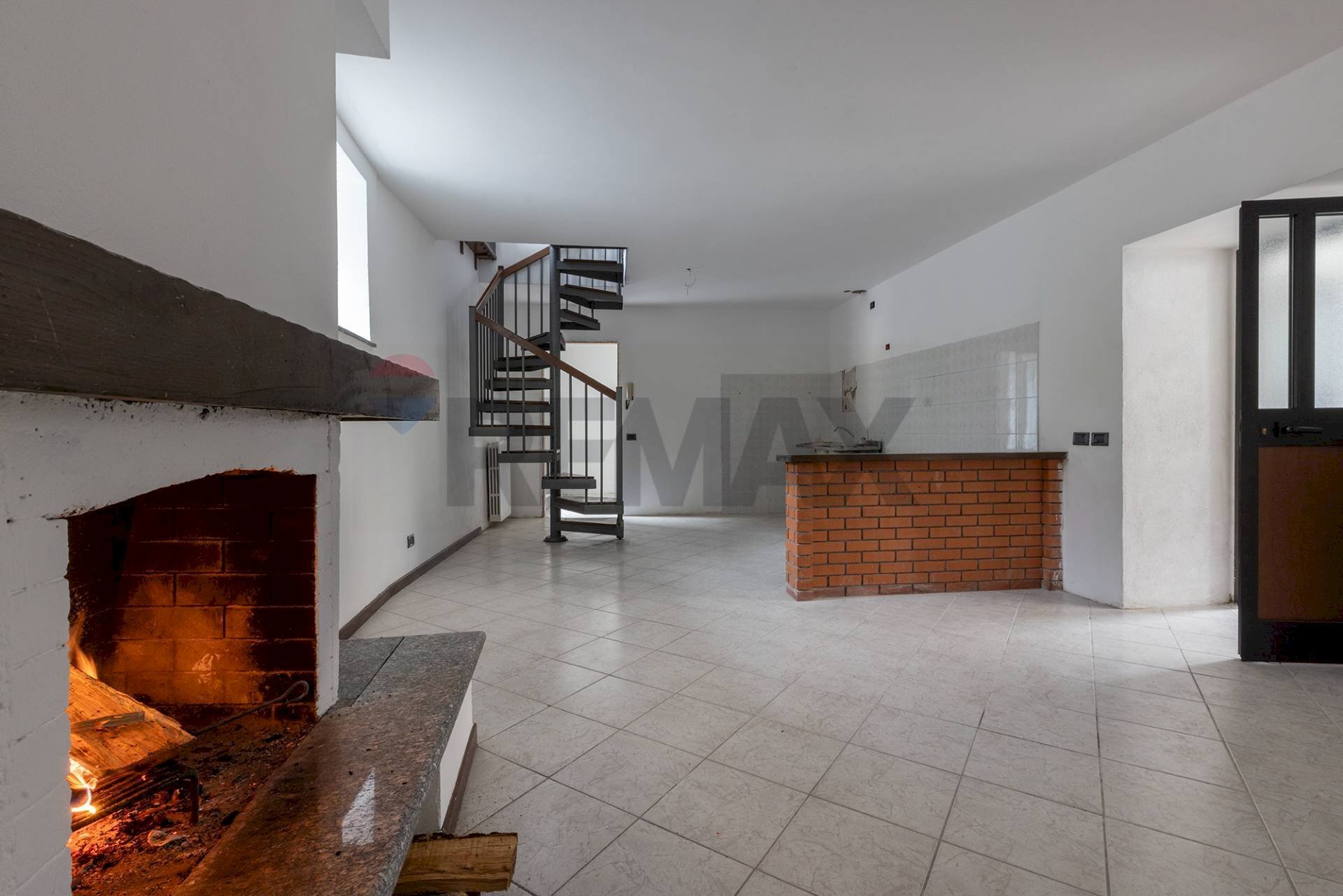 Soggiorno - Casa semi indipendente VIA SAURO, Cittiglio - foto 2