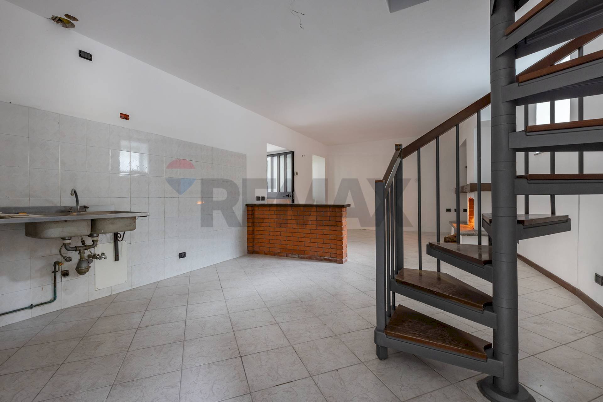 Scale - Casa semi indipendente VIA SAURO, Cittiglio - foto 3