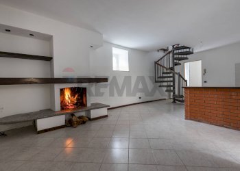 Soggiorno - Casa semi indipendente VIA SAURO, Cittiglio - foto 1