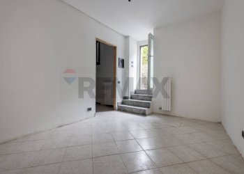 Stanza vuota - Casa semi indipendente VIA SAURO, Cittiglio - foto 6