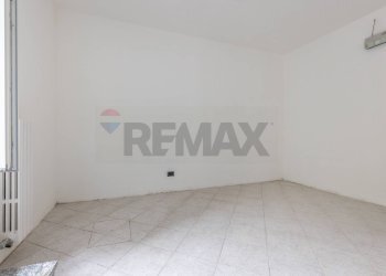 Stanza vuota - Casa semi indipendente VIA SAURO, Cittiglio - foto 8