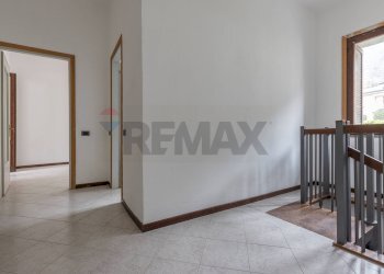 Hall / corridoio - Casa semi indipendente VIA SAURO, Cittiglio - foto 9