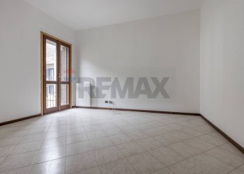 Stanza vuota - Casa semi indipendente VIA SAURO, Cittiglio - foto 16