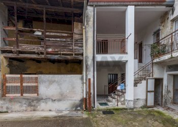 Edificio all\'aperto - Casa semi indipendente VIA SAURO, Cittiglio - foto 26