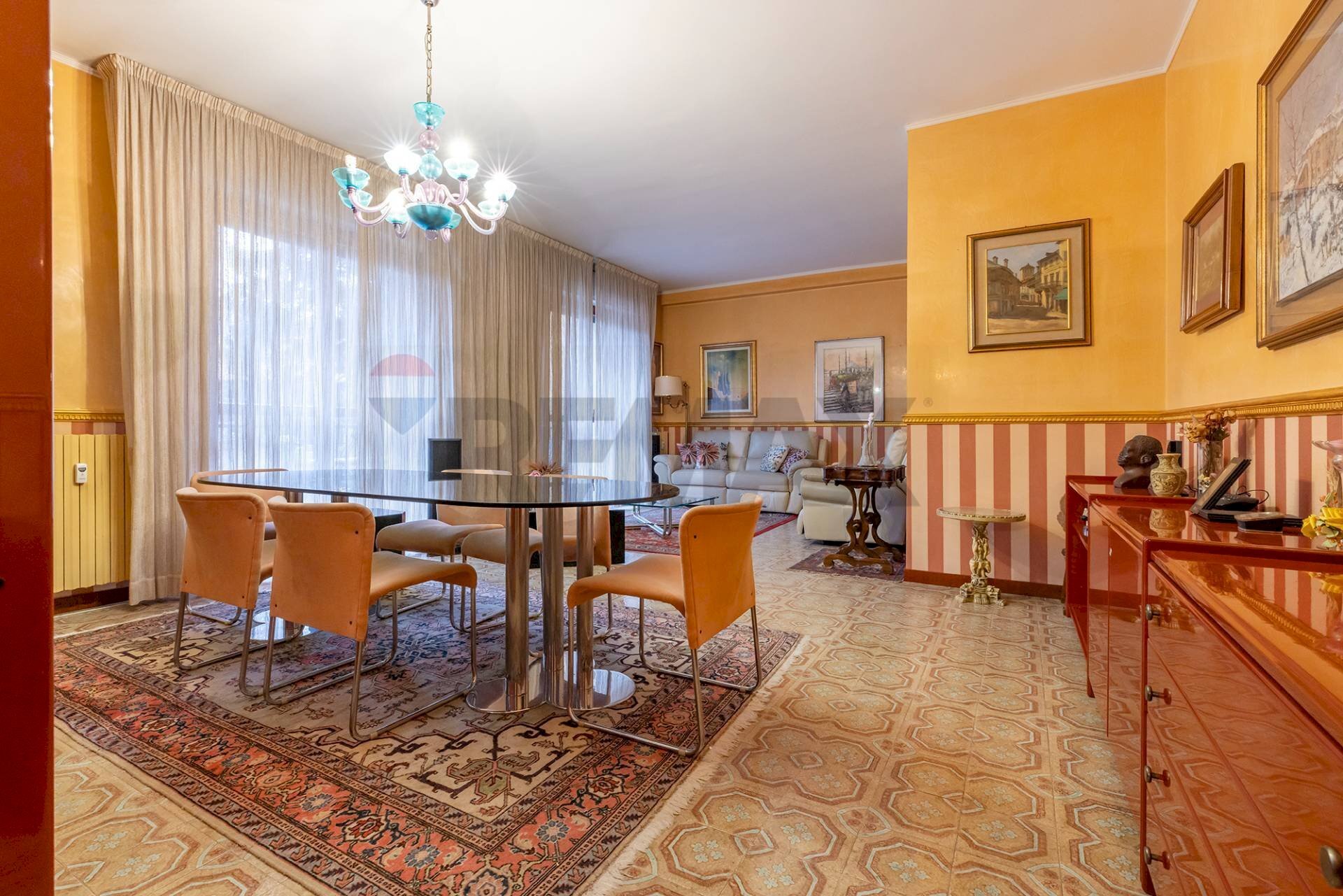 Sala da pranzo - Trilocale VIA DELLA CARNAGA
 
18, Varese - foto 2