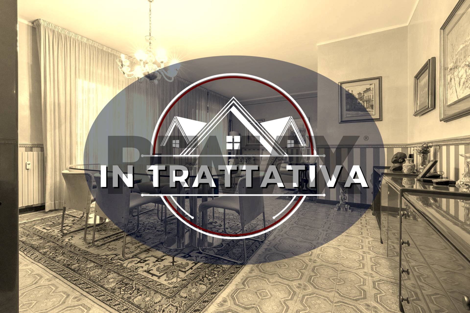 Sala da pranzo - Trilocale VIA DELLA CARNAGA
 
18, Varese - foto 1