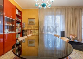 Sala da pranzo - Trilocale VIA DELLA CARNAGA
 
18, Varese - foto 4