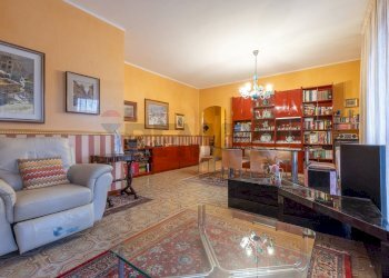 Soggiorno - Trilocale VIA DELLA CARNAGA
 
18, Varese - foto 7