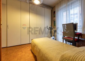 Camera / camera da letto - Trilocale VIA DELLA CARNAGA
 
18, Varese - foto 24