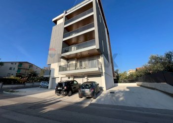 Edificio all\'aperto - Quadrilocale Via Olmo di Riccio
 
50, Lanciano - foto 1