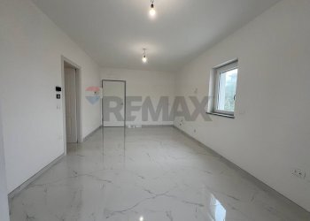 Stanza vuota - Quadrilocale Via Olmo di Riccio
 
50, Lanciano - foto 2