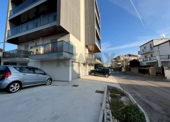 Edificio all\'aperto - Quadrilocale Via Olmo di Riccio
 
50, Lanciano - foto 16