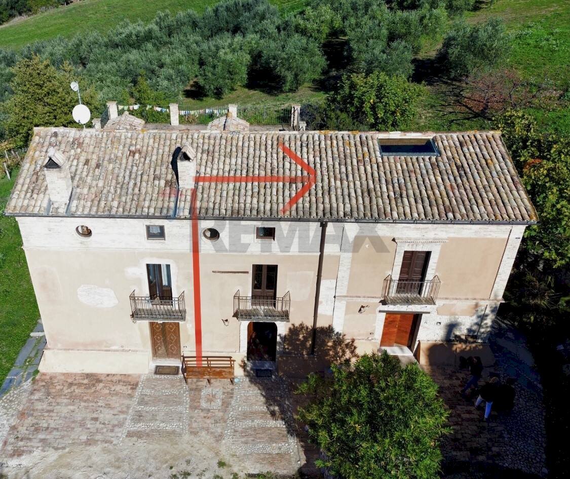 Casa all\'aperto - Rustico Santa Maria dei Mesi
 
9, Lanciano - foto 2