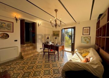 Sala da pranzo - Rustico Santa Maria dei Mesi
 
9, Lanciano - foto 29