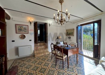 Sala da pranzo - Rustico Santa Maria dei Mesi
 
9, Lanciano - foto 30