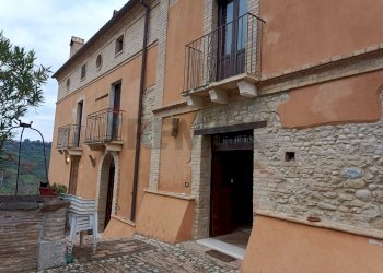 Edificio all\'aperto - Casa indipendente Via Santa Maria Dei Mesi
 
10, Lanciano - foto 2