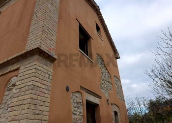 Edificio all\'aperto - Casa indipendente Via Santa Maria Dei Mesi
 
10, Lanciano - foto 11