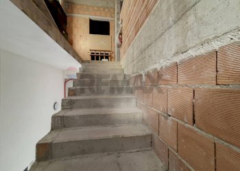 Scale - Monolocale Via Provinciale Della Rocca
 
7/A, Santa Maria Imbaro - foto 10