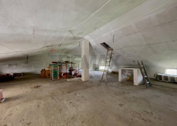 Parcheggio - Casa indipendente Arielli - foto 12