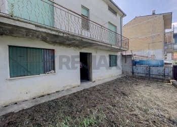 Edificio all\'aperto - Casa indipendente Arielli - foto 15