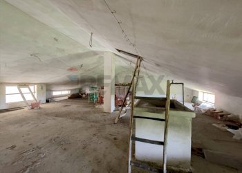 Stanza vuota - Casa indipendente Arielli - foto 23