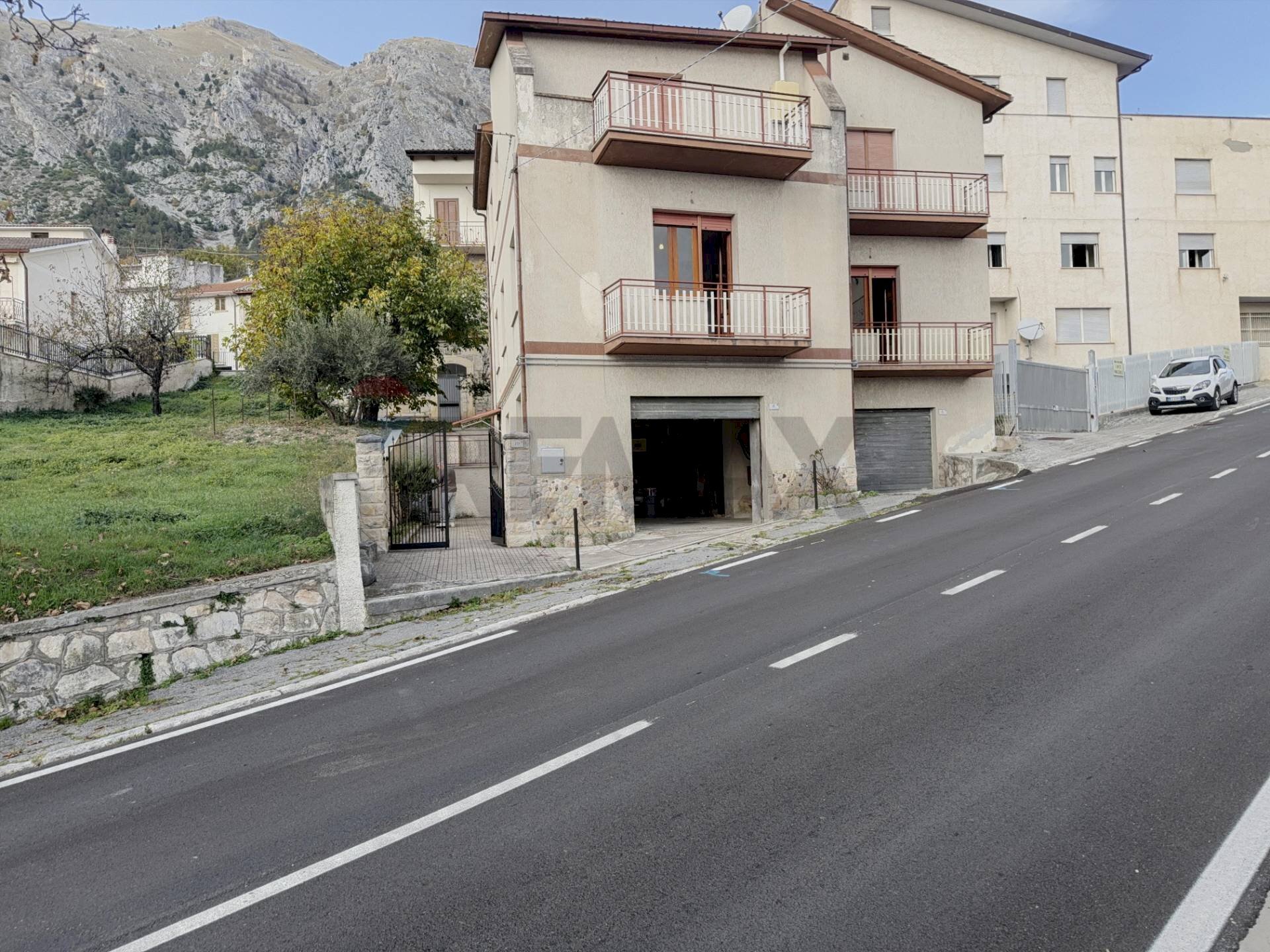 Edificio all\'aperto - Four-room apartment Via Provinciale Taranta Peligna
 
10, Lama dei Peligni - photo 3