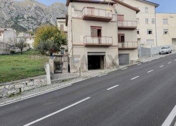 Edificio all\'aperto - Quadrilocale Via Provinciale Taranta Peligna
 
10, Lama dei Peligni - foto 3