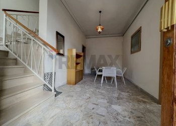 Sala da pranzo - Quadrilocale Via Provinciale Taranta Peligna
 
10, Lama dei Peligni - foto 9