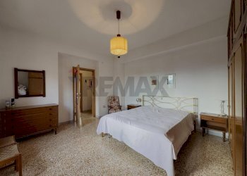 Camera / camera da letto - Quadrilocale Via Provinciale Taranta Peligna
 
10, Lama dei Peligni - foto 27